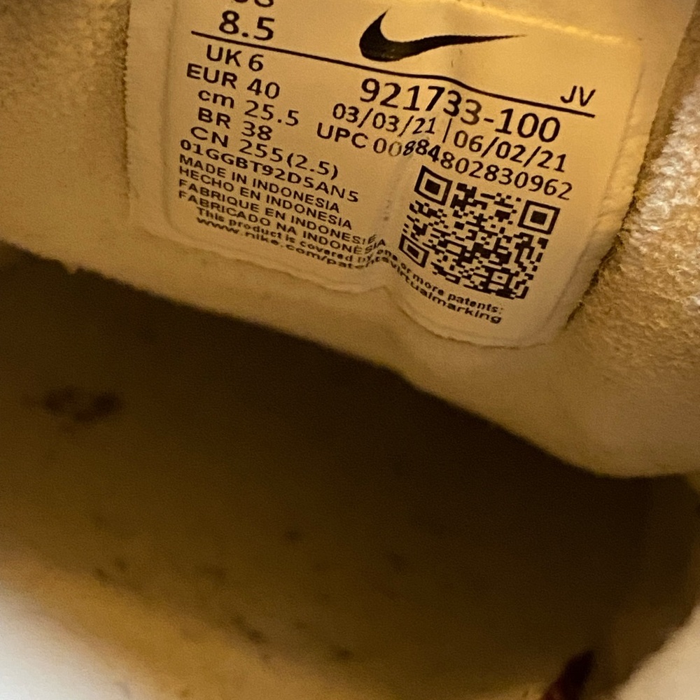 Nike Air Max 97. Women’s size 8.5. In great condition! - Picture 5 of 9